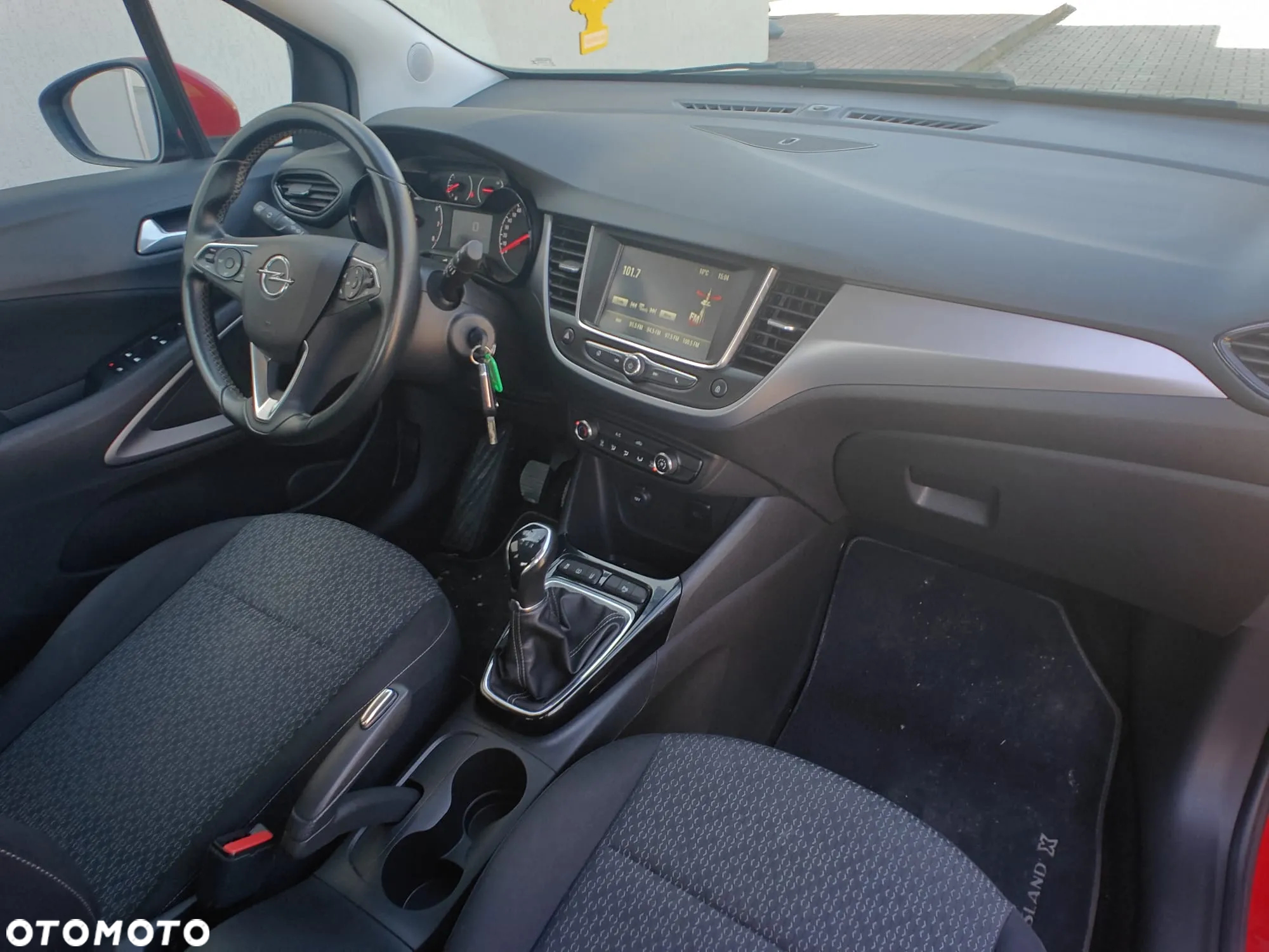 Opel Crossland X - 17
