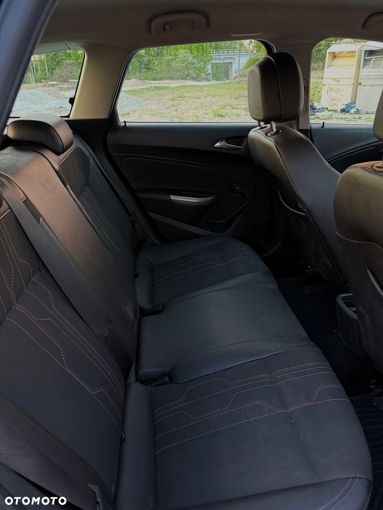 Opel Astra 1.7 CDTI ecoFLEX - 4