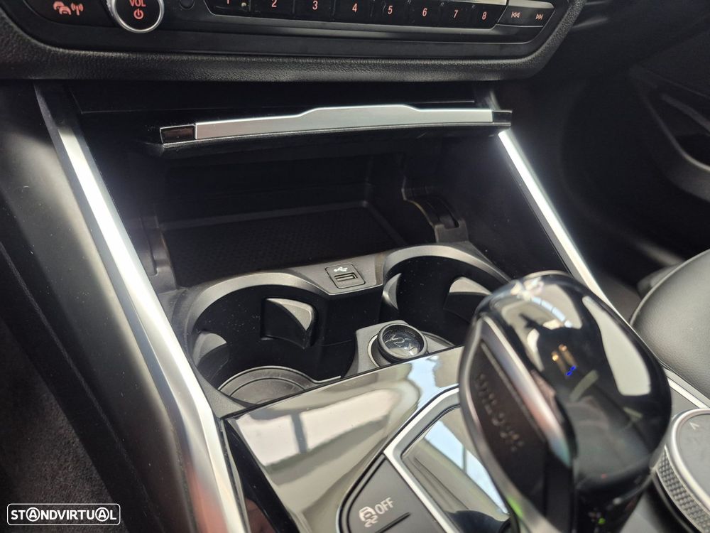 BMW 318 d Line Sport Auto - 17