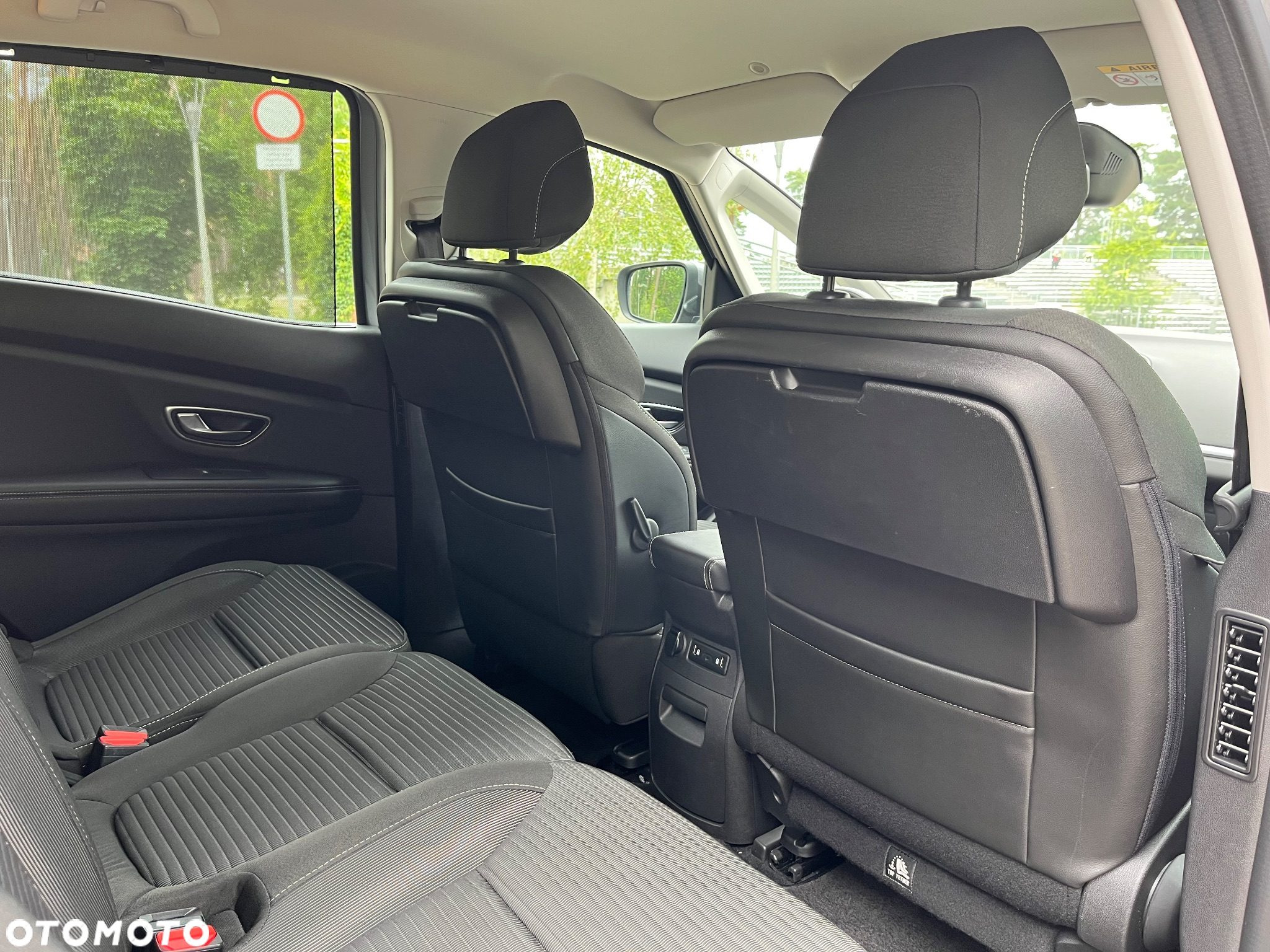 Renault Scenic 1.6 dCi Intens - 13