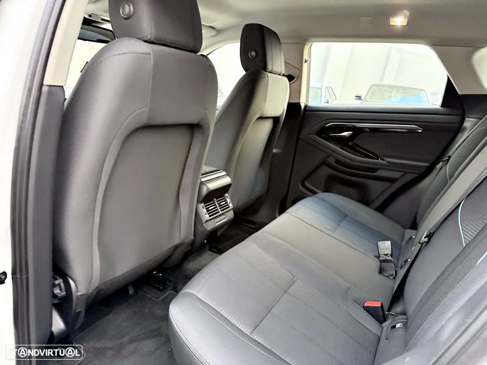 Land Rover Range Rover Evoque 2.0 D150 AWD Auto - 36