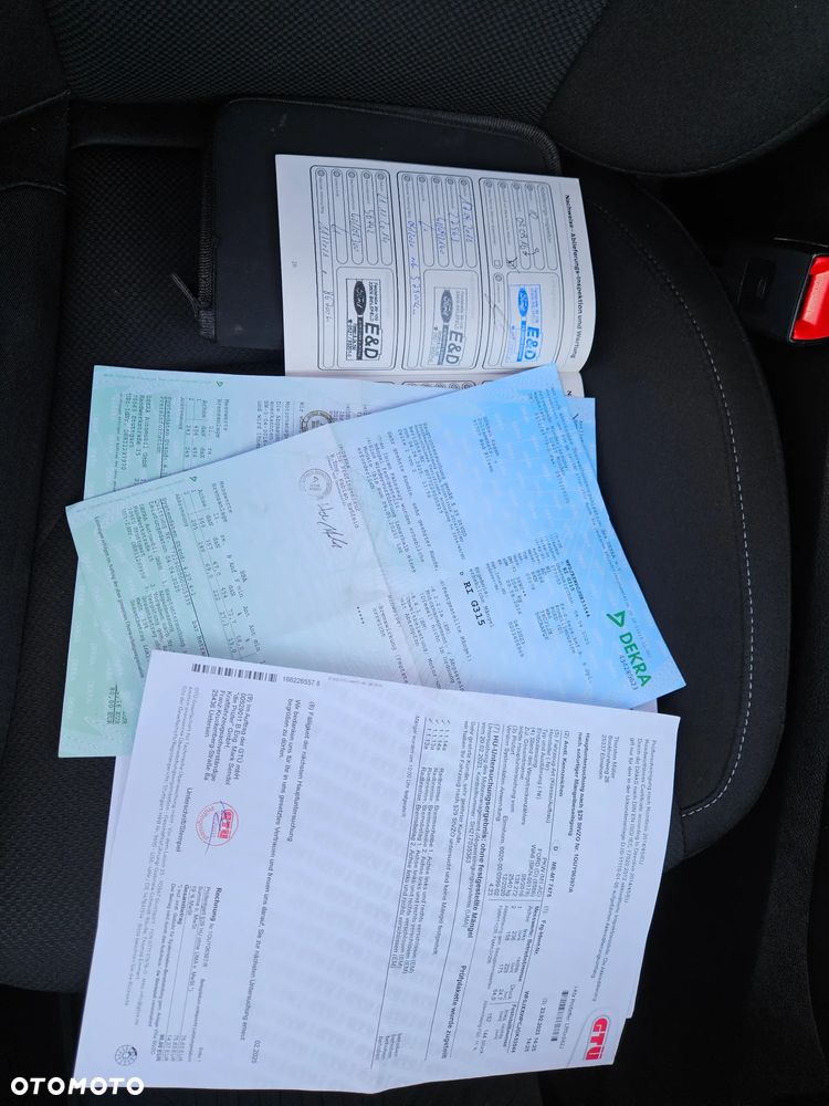 Ford S-Max 2.0 TDCi Titanium PowerShift - 24