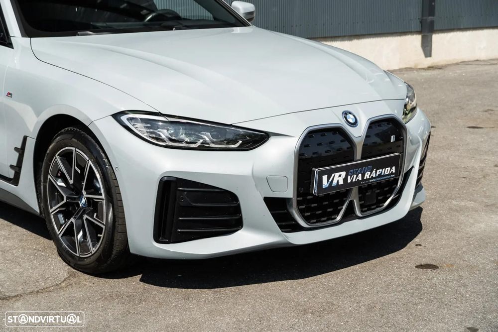 BMW i4 eDrive40 Pack Desportivo M - 31