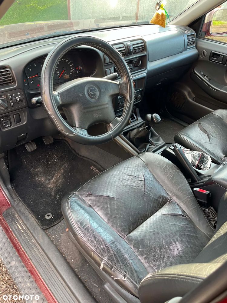 Opel Frontera - 9