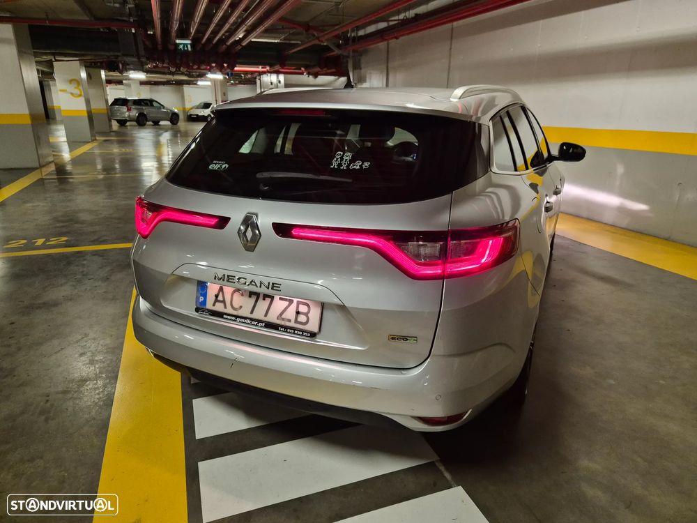 Renault Mégane Sport Tourer ENERGY dCi 110 EXPERIENCE - 12