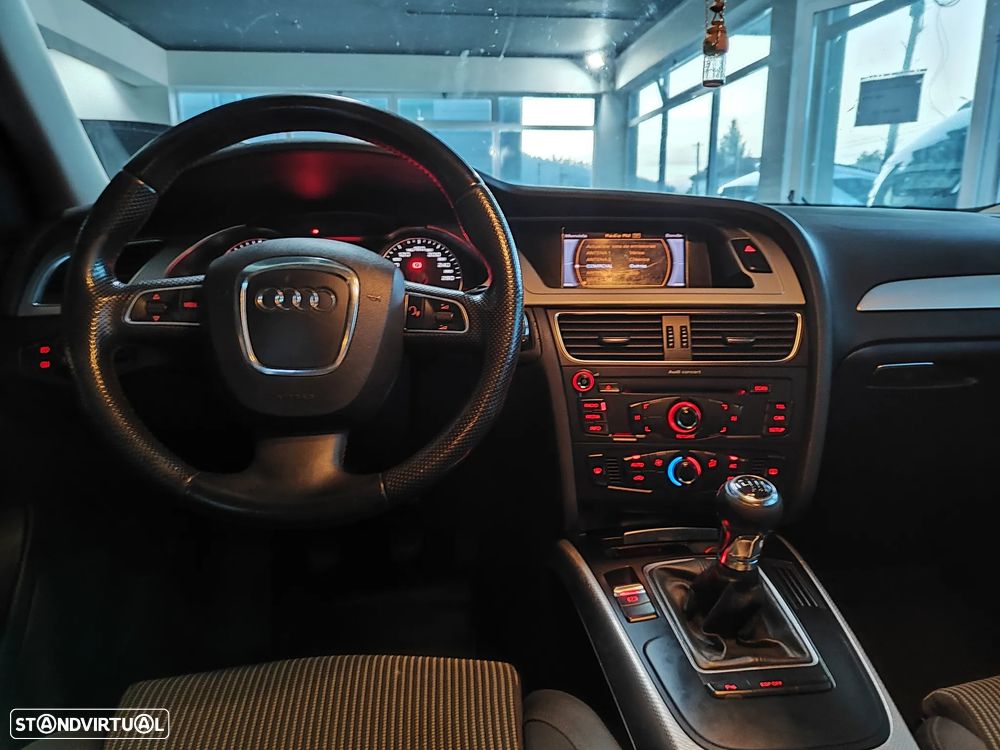 Audi A4 Avant 2.0 TDi S Edition S-line - 36