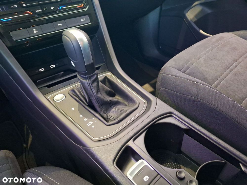 Volkswagen Touran 1.5 TSI EVO Comfortline Plus DSG - 15