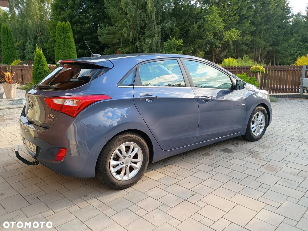 Hyundai i30 blue 1.6 GDI YES Silver - 24