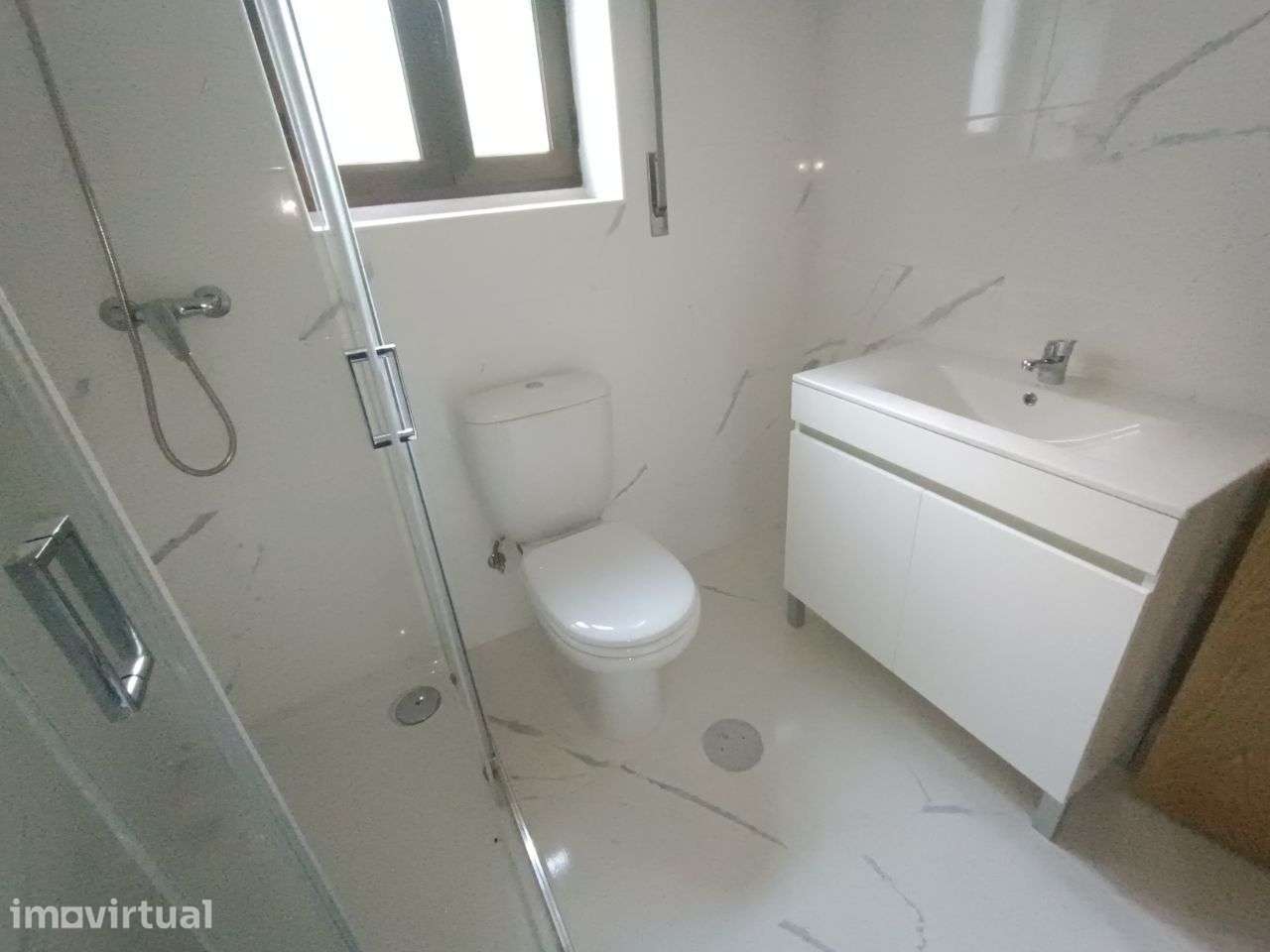 Apartamento T2+2 Duplex em Coimbra (Santa Clara) - Grande imagem: 4/11