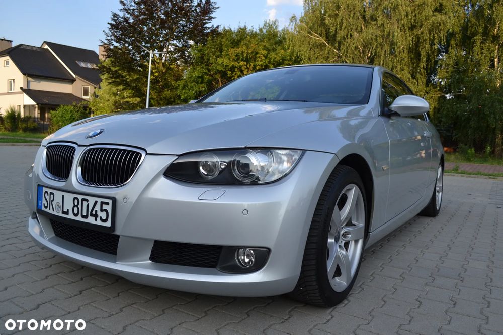 BMW Seria 3 325i - 13