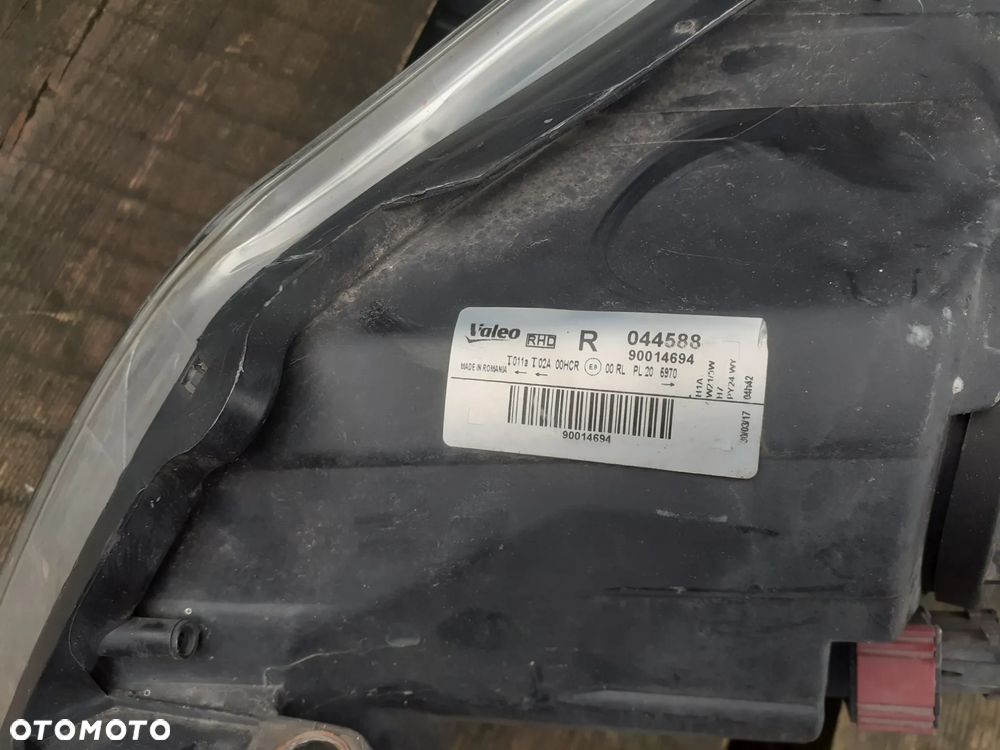 .  PRZOD PRZEDNIA LAMPA PRAWA OPEL CORSA D LIFT - 3