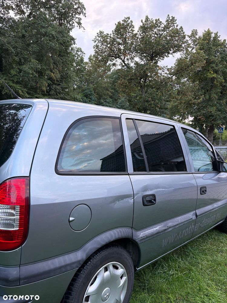 Opel Zafira 1.8 - 2