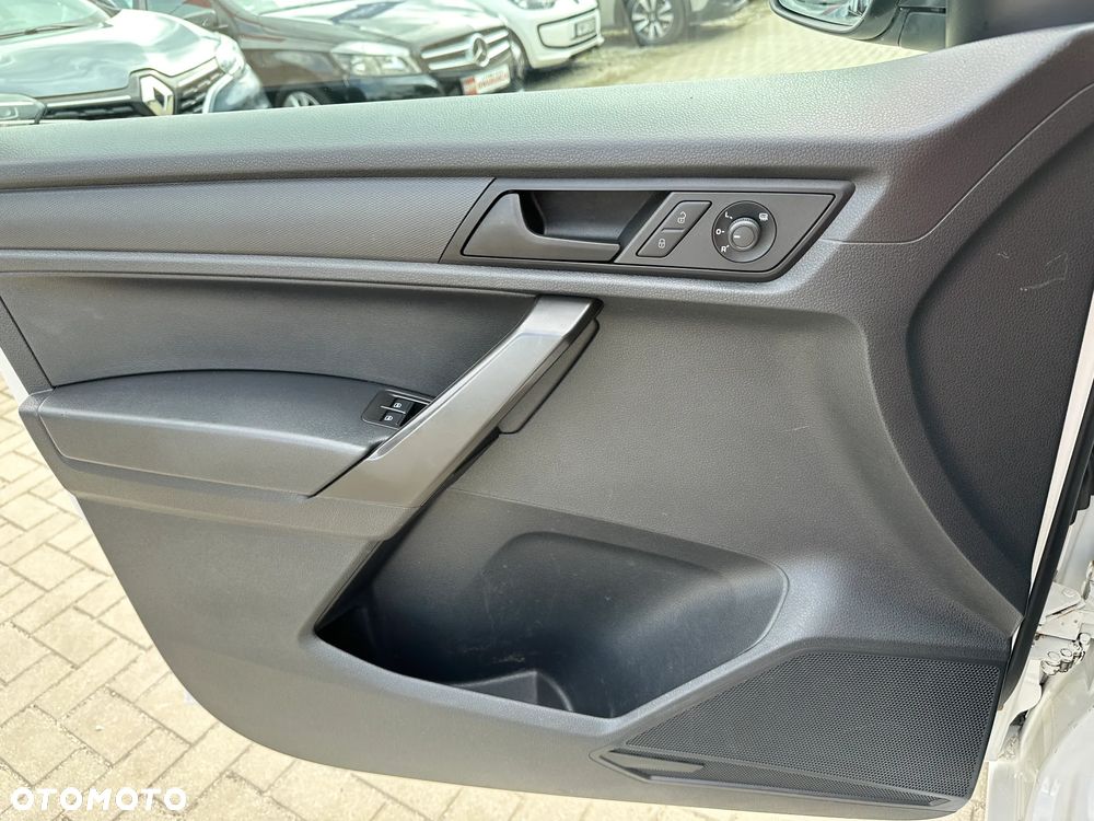 Volkswagen Caddy - 18