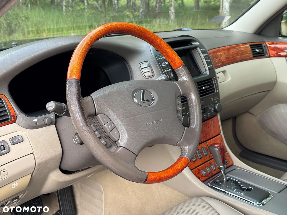 Lexus LS High Class - 30