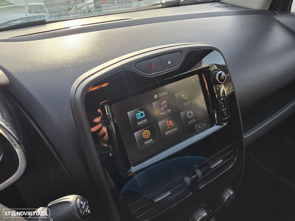Renault Clio 1.5 dCi Limited EDition - 14