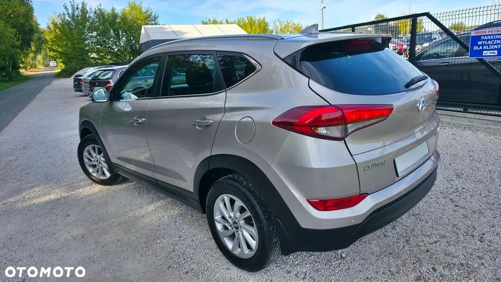 Hyundai Tucson - 13