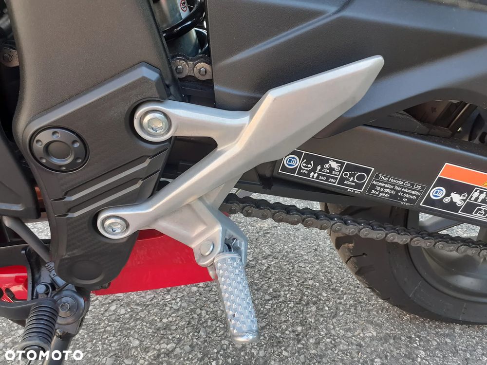 Honda CBR - 12