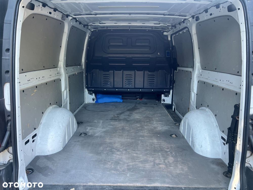 Mercedes-Benz VITO LONG 1.6 CDI 114KM 2019r - 20