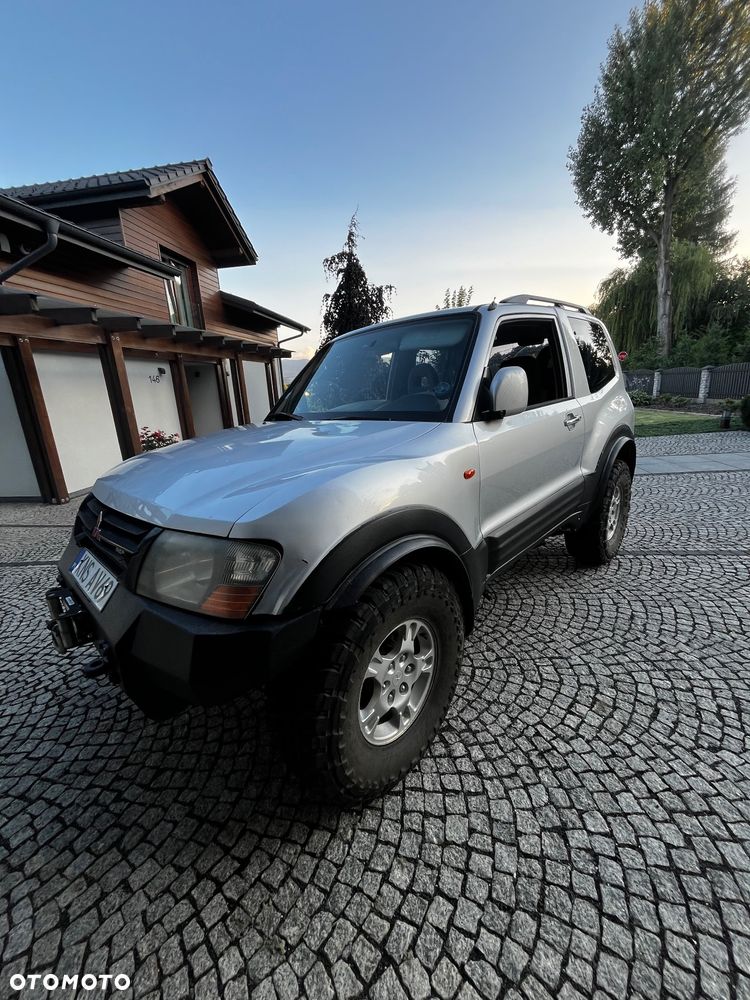Mitsubishi Pajero 3.2 DID 5os (lea)