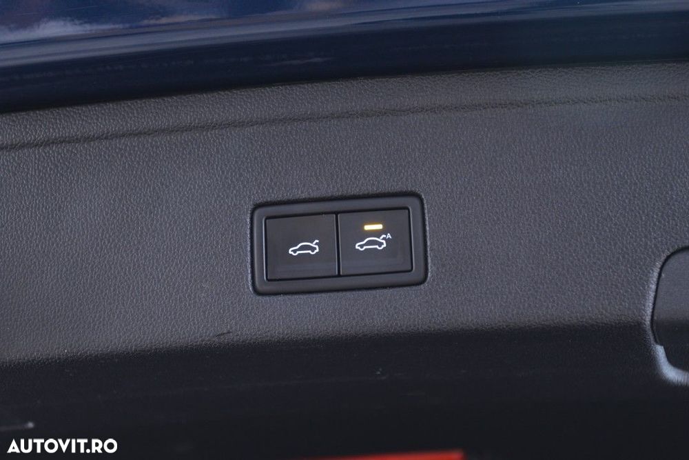 Volkswagen Touareg - 17