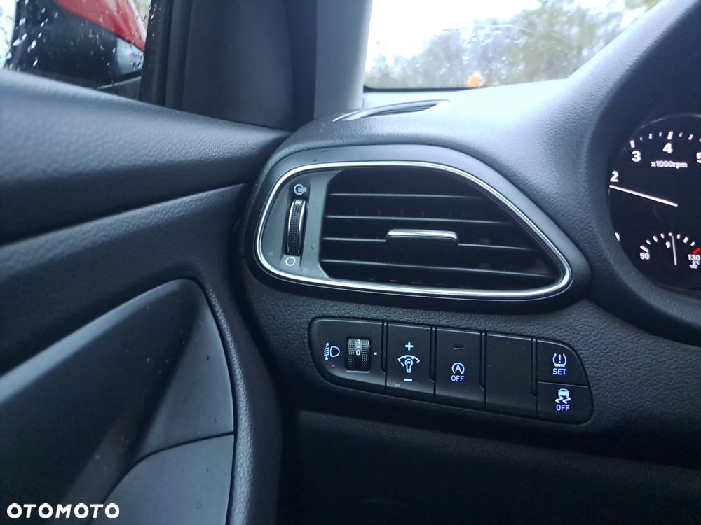 Hyundai i30 1.5 DPI Modern - 17