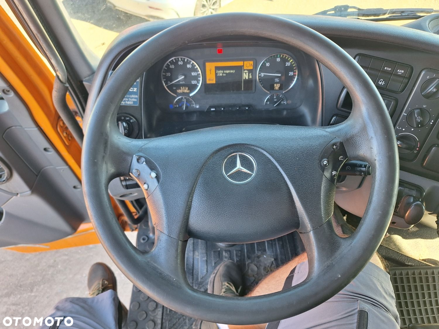 Versalift Actros 1832 L - 15