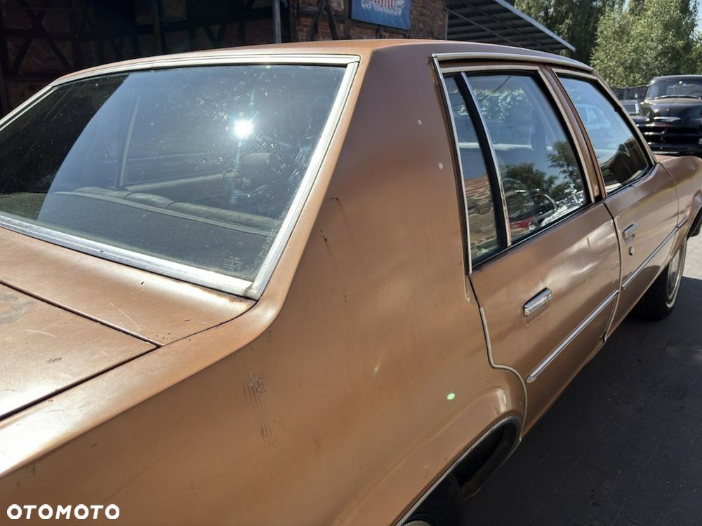 Oldsmobile Delta 88 - 27