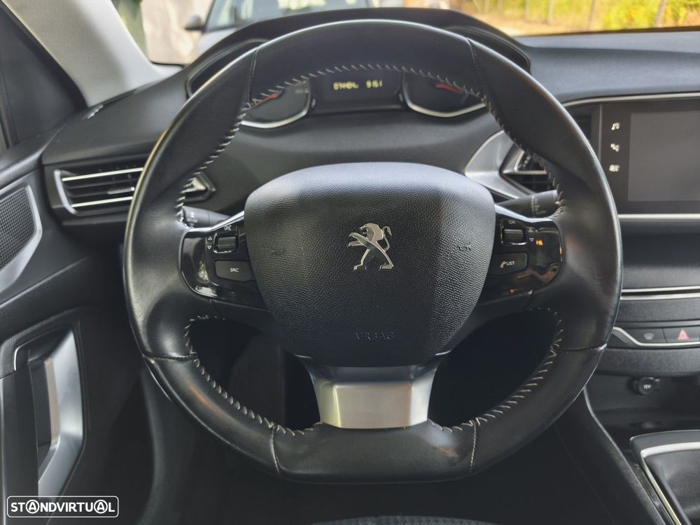 Peugeot 308 SW 1.2 PureTech Style - 10