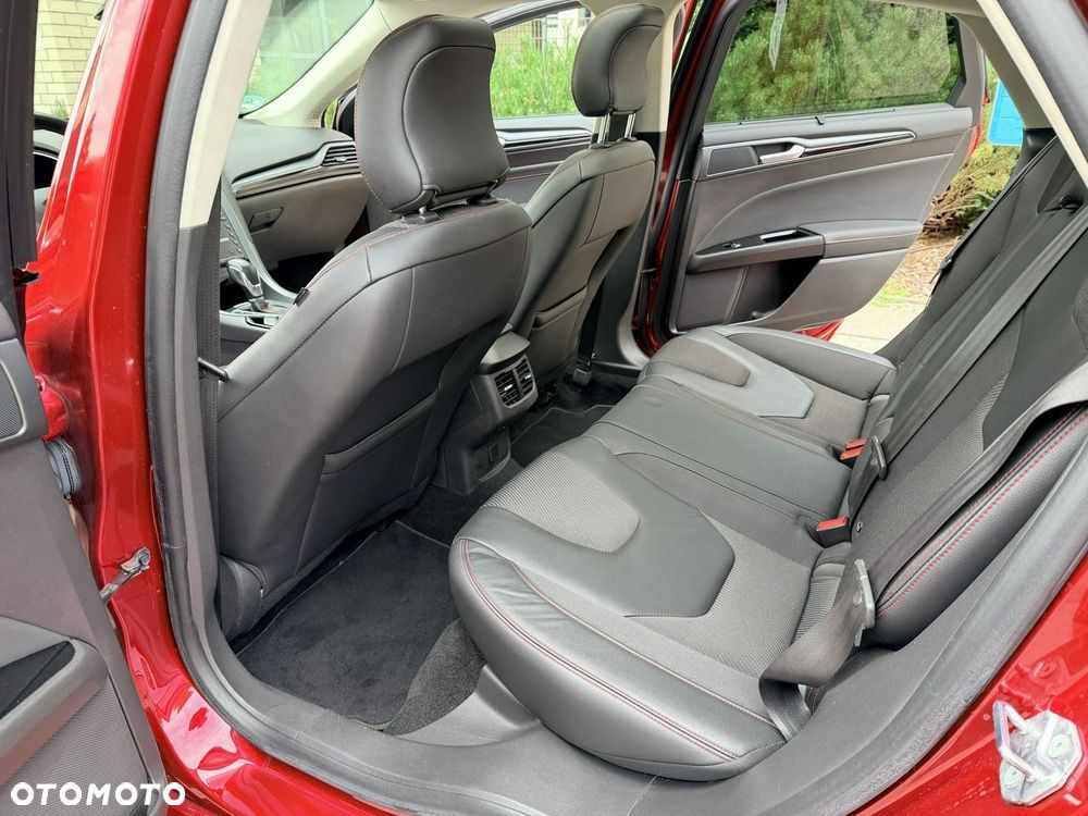 Ford Mondeo - 22