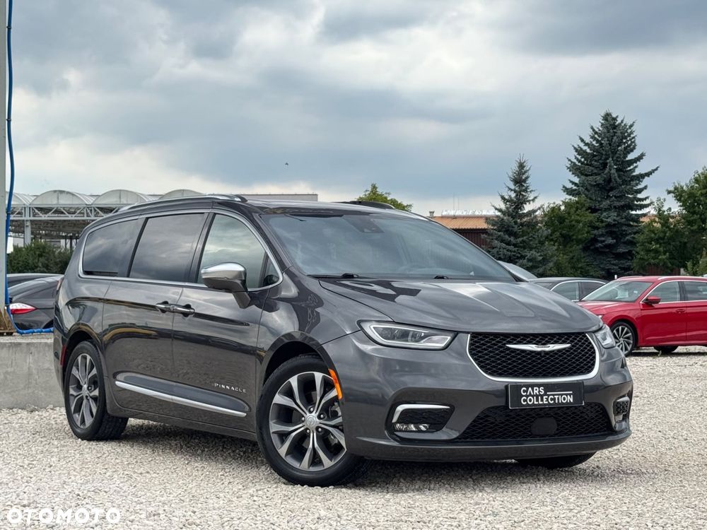 Chrysler Pacifica - 2