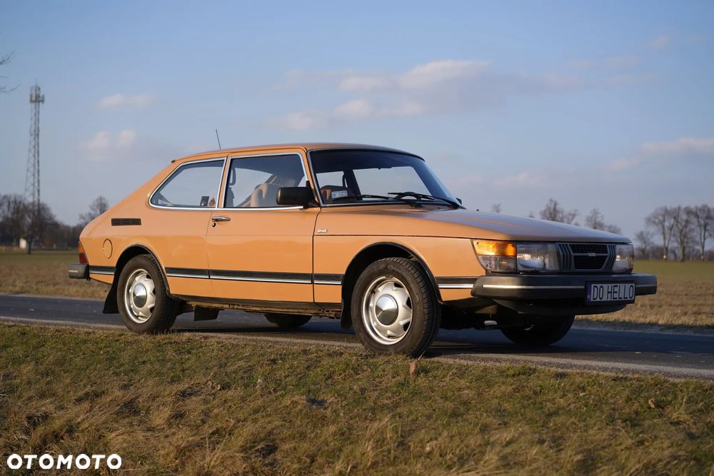 Saab 900 - 10