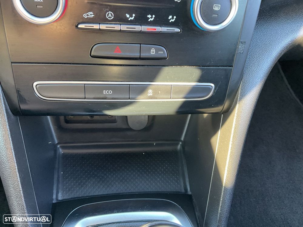 Renault Mégane Sport Tourer 1.5 dCi Limited - 32