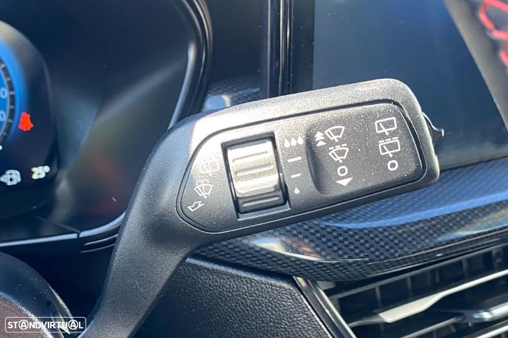 Ford Focus 1.0 EcoBoost MHEV ST-Line X - 13
