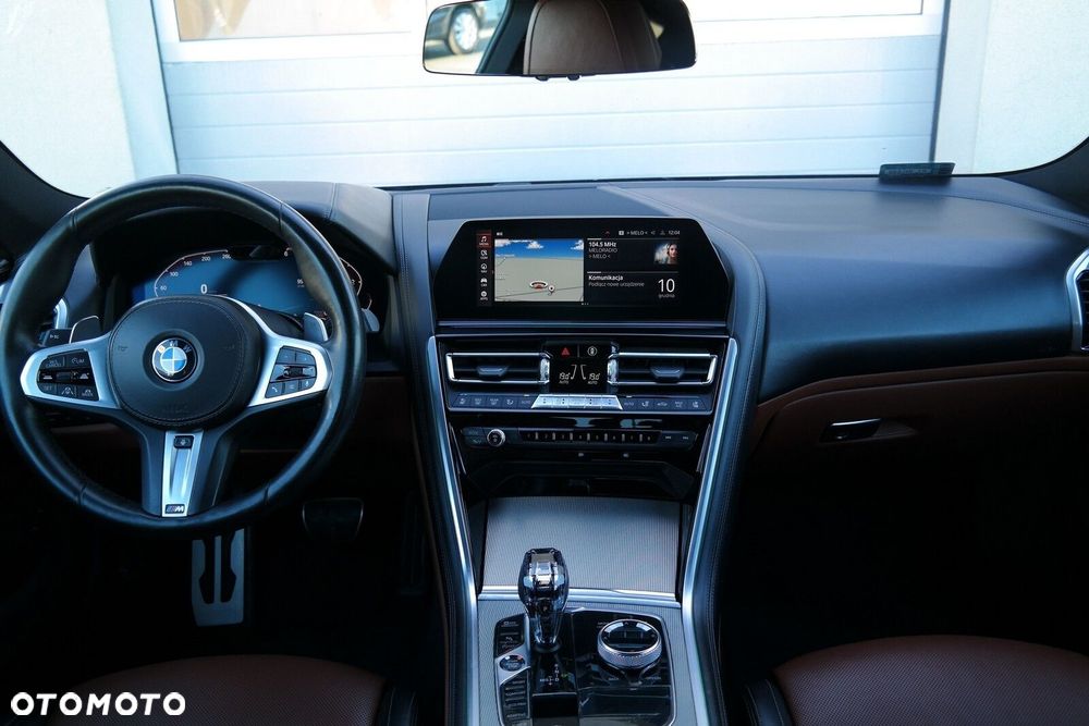 BMW Seria 8 - 16