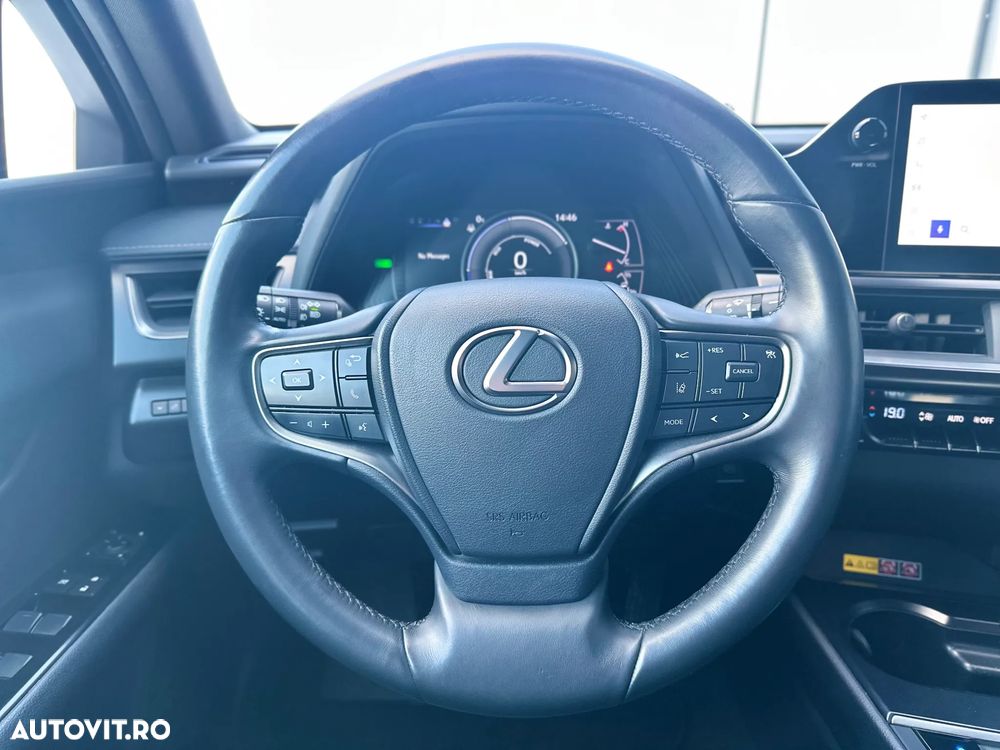 Lexus UX 250h Business Edition - 25