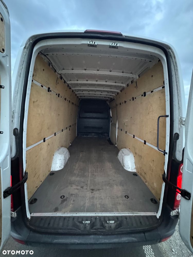 Volkswagen Crafter - 11