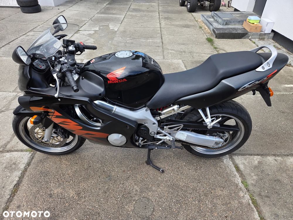 Honda CBR - 8