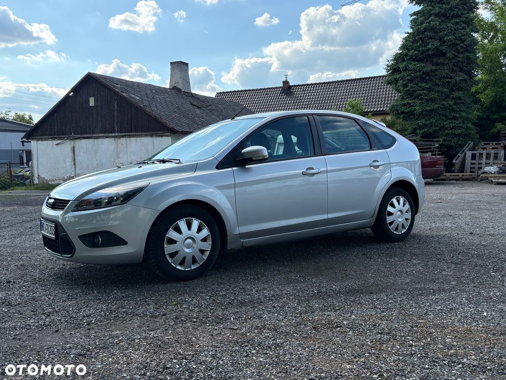 Ford Focus 1.6 16V Ambiente - 1