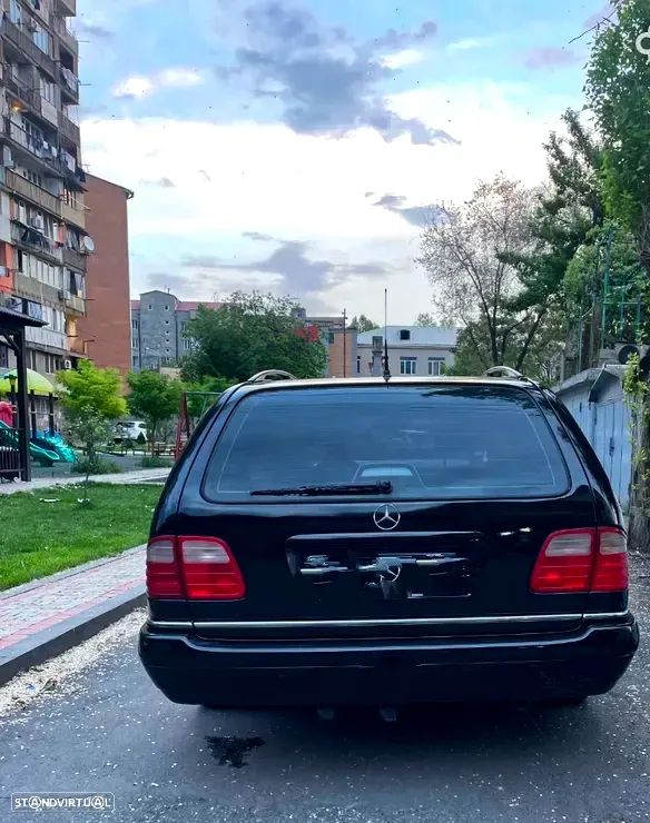 Mercedes-Benz E 220 CDI Avantgarde - 3