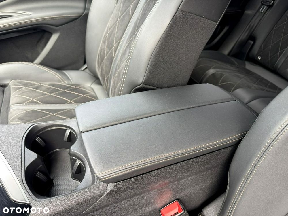 Peugeot 3008 2.0 BlueHDi GT S&S EAT8 - 17