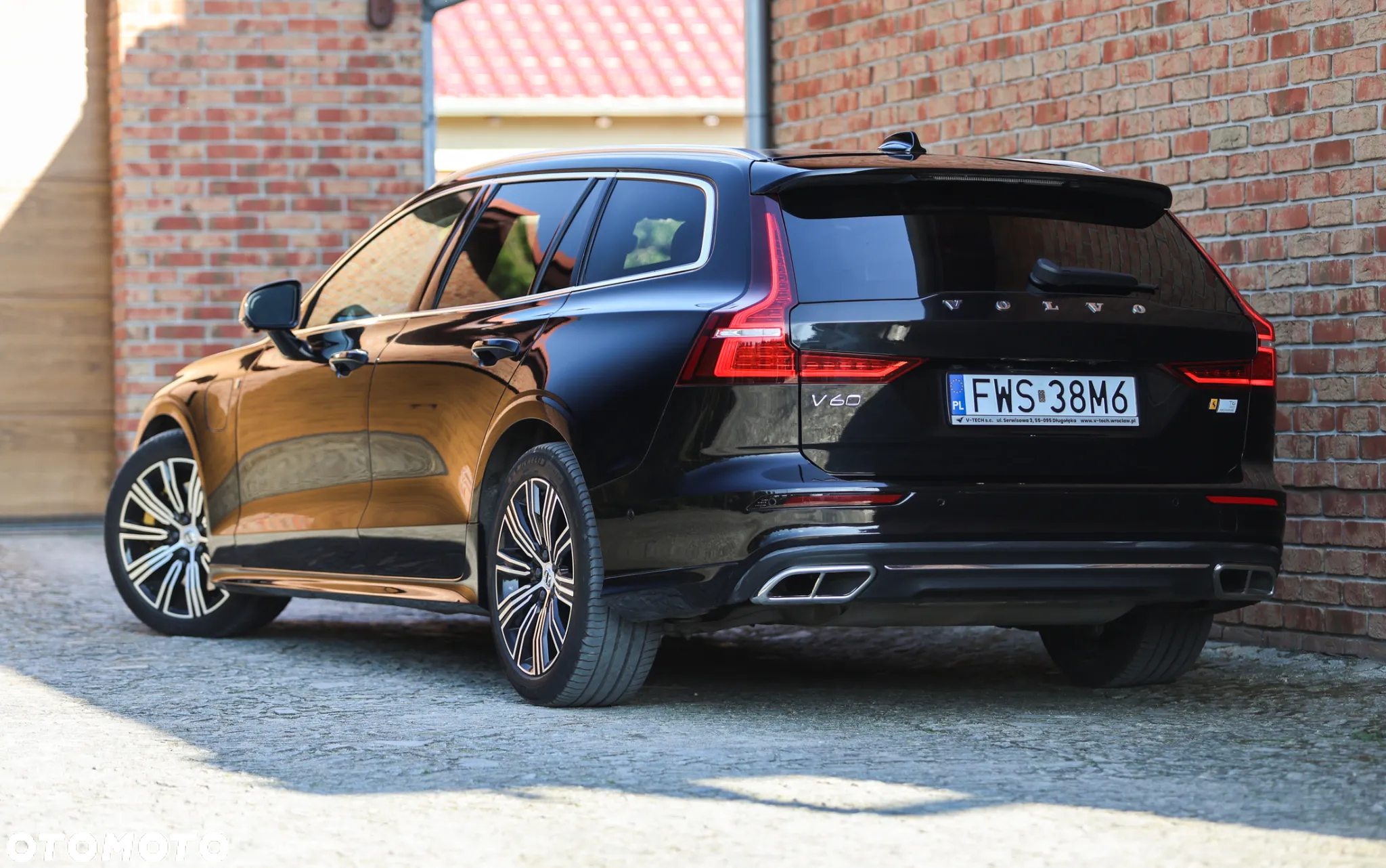 Volvo V60 T6 AWD Plug-In Hybrid Inscription - 8