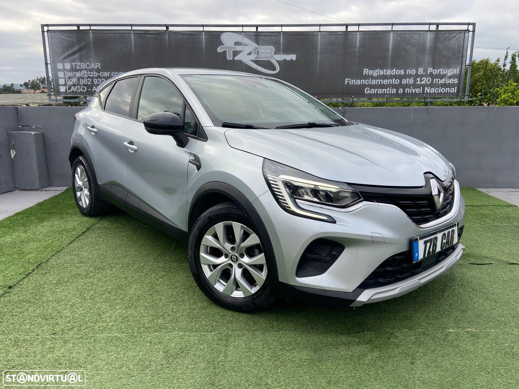 Renault Captur 1.0 TCe Equilibre Bi-Fuel - 2