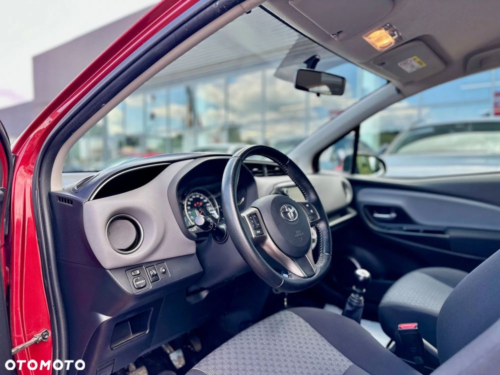 Toyota Yaris 1.33 Premium - 13