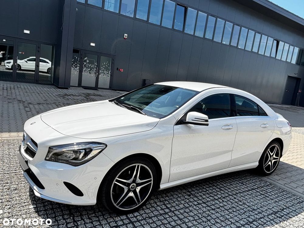 Mercedes-Benz CLA 180 7G-DCT - 12
