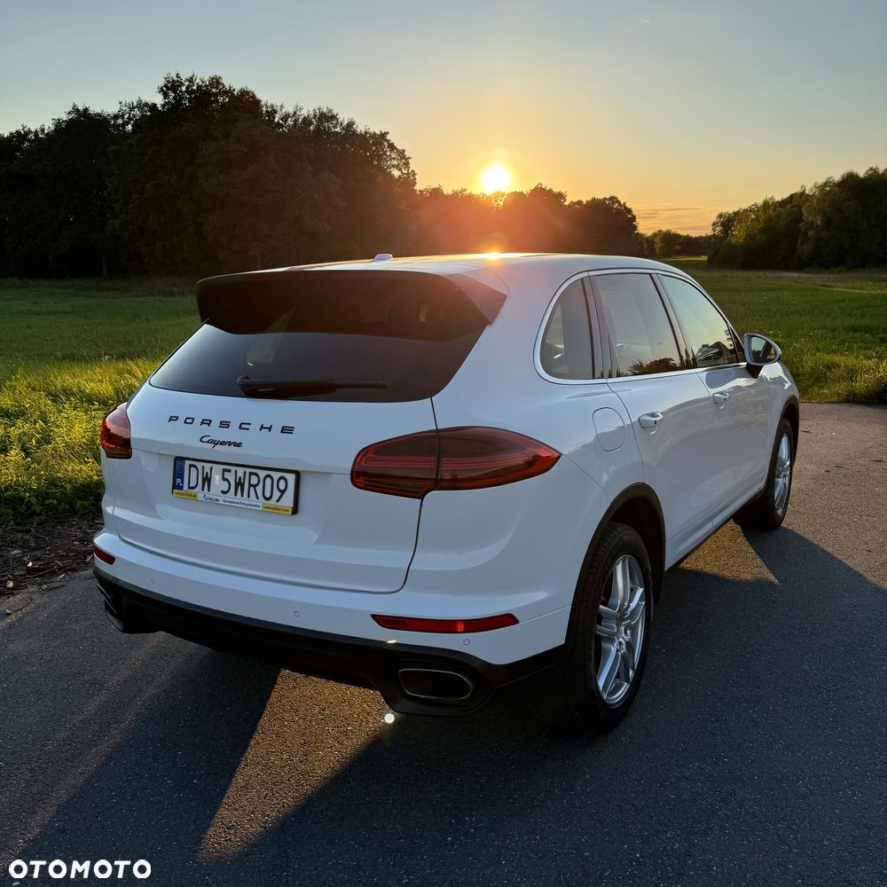 Porsche Cayenne - 2