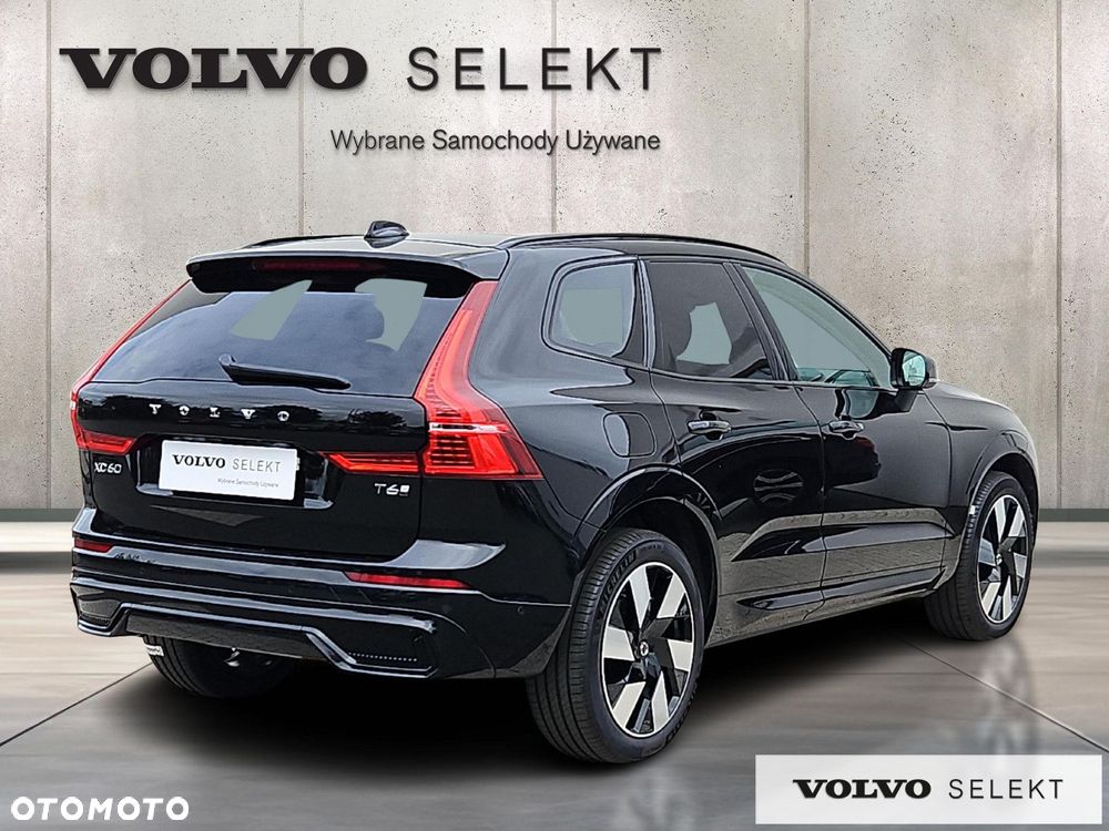 Volvo XC 60 T6 AWD Plug-in Hybrid Plus Dark - 6