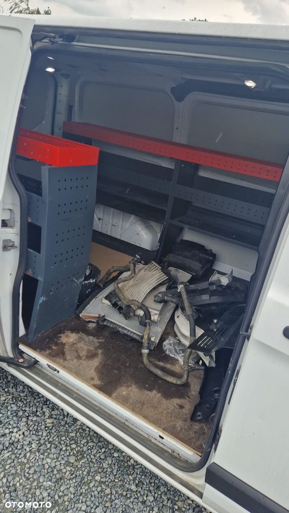 Ford Transit Custom - 8