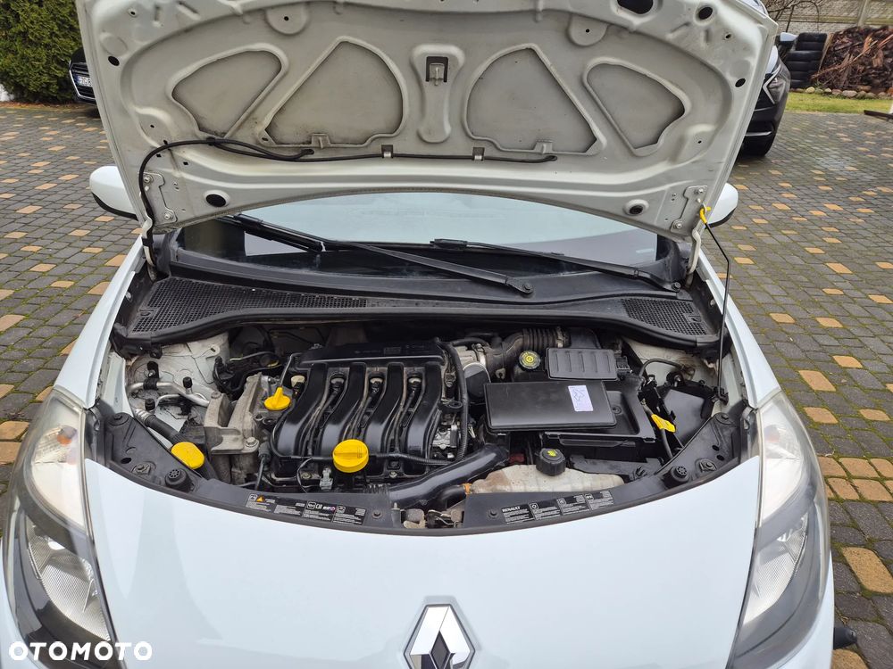 Renault Clio 1.6 16V Exception - 15