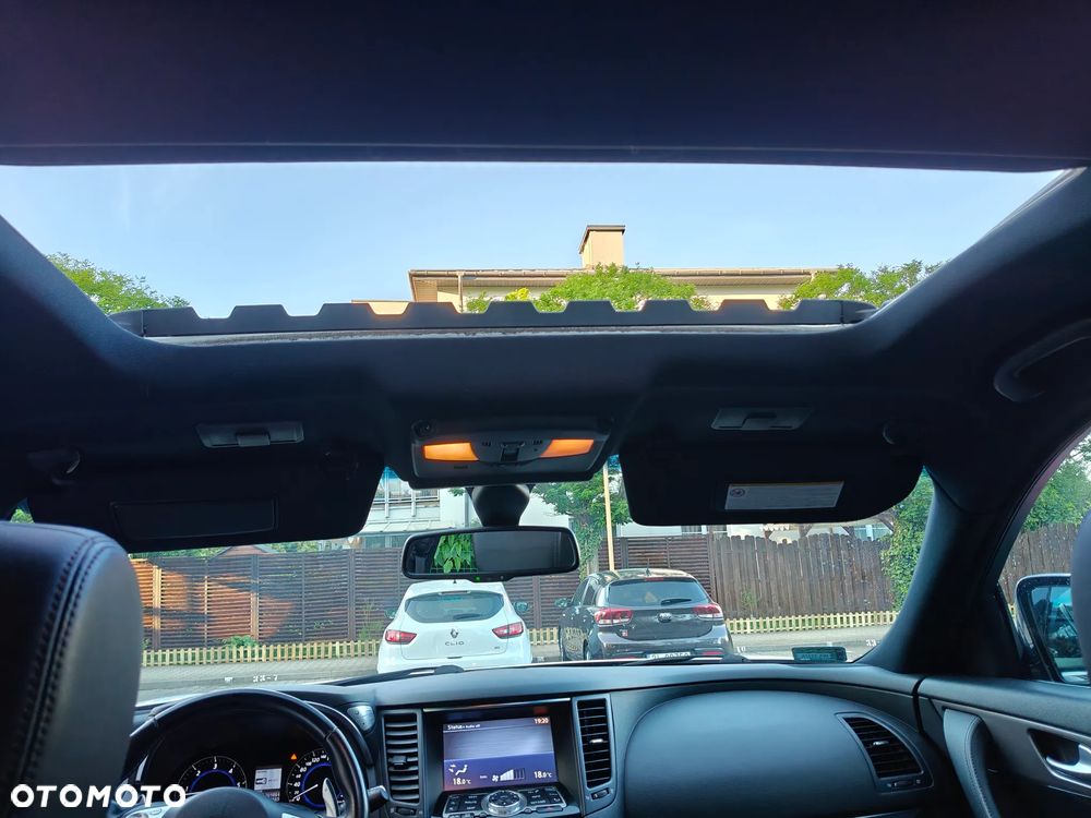 Infiniti QX70 3.0d S Premium - 18
