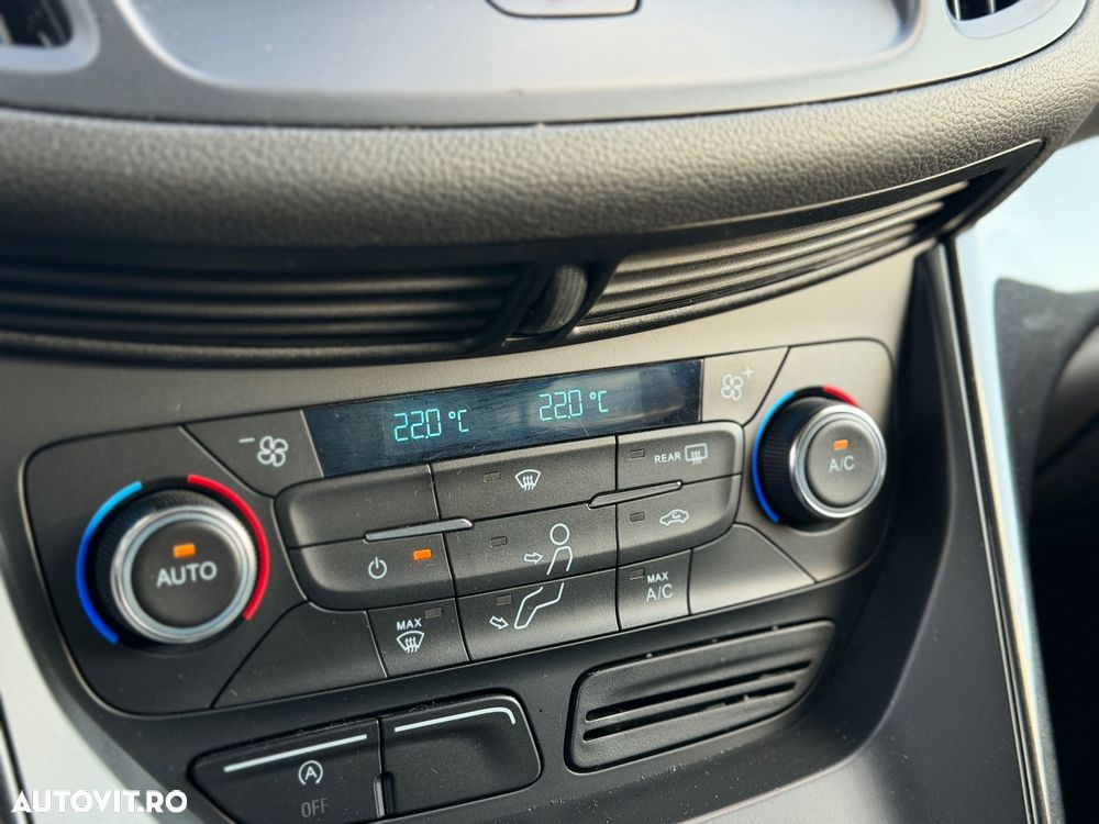 Ford Kuga 1.5 EcoBoost TITANIUM - 20